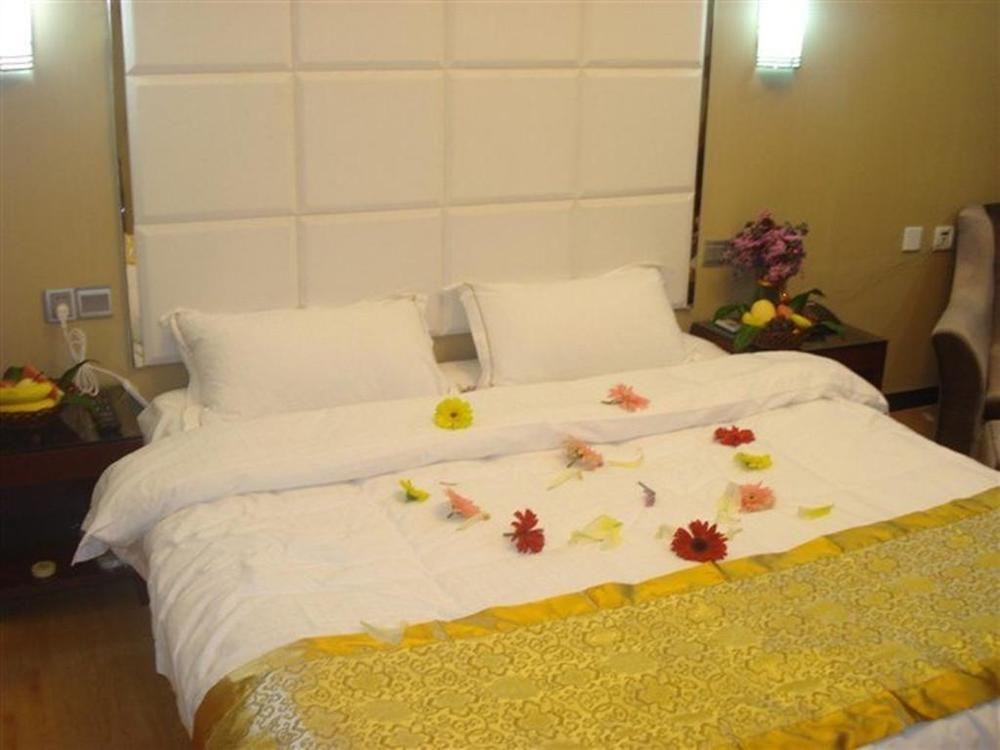 Chun Yue Hotel - קונמינג מראה חיצוני תמונה